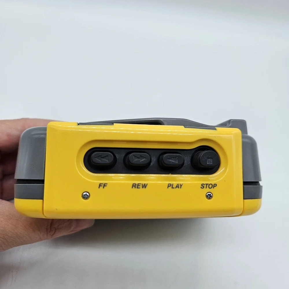 Sony Walkman WM-SXF10 Sports Radio Cassette Player AM/FM Stereo Yellow - Works!